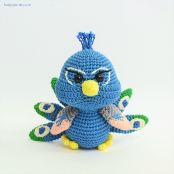 Woody the peacock amigurumi pattern by LaCigogne