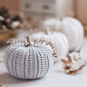 Three Rustic Pumpkins amigurumi pattern by FireflyCrochet