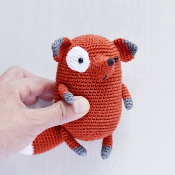 Tom the Little Fox amigurumi pattern