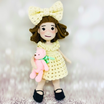 Miss March amigurumi pattern by Fluffy Tummy