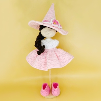 Witch Outfit amigurumi pattern by Fluffy Tummy