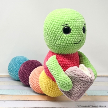 Bookworm amigurumi pattern by Whimsical Yarn Creations