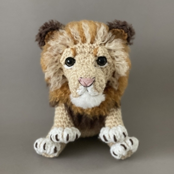 King of the Jungle amigurumi pattern by CrochetThingsByB