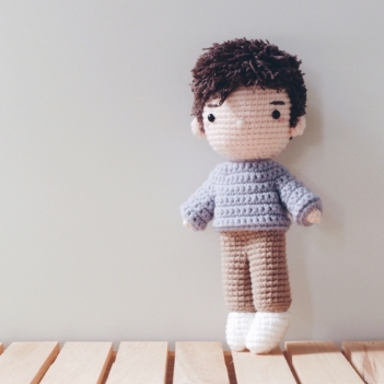 Adri amigurumi pattern by woolly.doodly