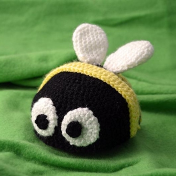 Billy the Bumblebee amigurumi pattern by The Flying Dutchman Crochet Design