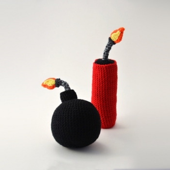 Bomb and Dynamite Stick Set amigurumi pattern by The Flying Dutchman Crochet Design