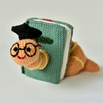 Bookworm amigurumi pattern by The Flying Dutchman Crochet Design