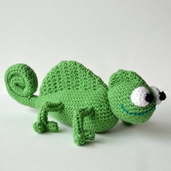 Karma Chameleon amigurumi pattern by The Flying Dutchman Crochet Design