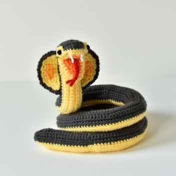 Cobra, King of Snakes amigurumi pattern by The Flying Dutchman Crochet Design