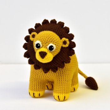 Lion amigurumi pattern by The Flying Dutchman Crochet Design