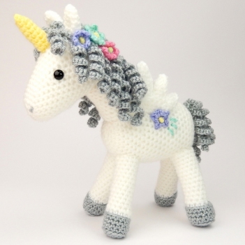 Curlicue the Unicorn amigurumi pattern by Janine Holmes at Moji-Moji Design