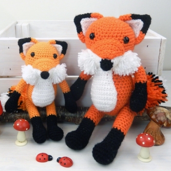 Fergus the Fox amigurumi pattern by Janine Holmes at Moji-Moji Design