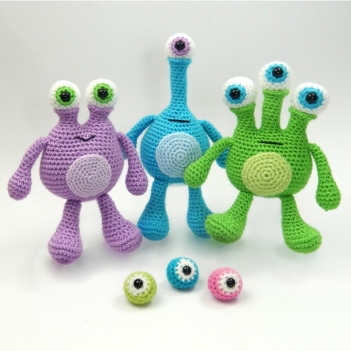 Stalk Eyed Monsters amigurumi pattern by Janine Holmes at Moji-Moji Design