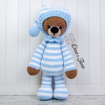 Sydney the Big Teddy Bear (Big Hugs Series) amigurumi pattern by One and Two Company