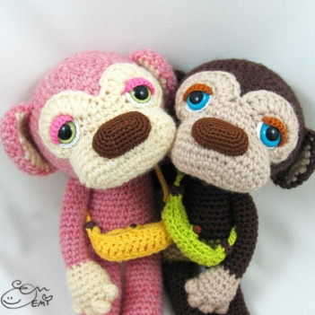 Lulu & Kona the Sleepy Eyed Monkey  amigurumi pattern by Emi Kanesada (Enna Design)