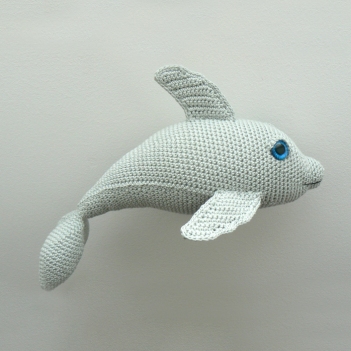 Phillip the happy dolphin amigurumi pattern by Kamlin Patterns