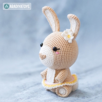 Bunny Emma amigurumi pattern by AradiyaToys