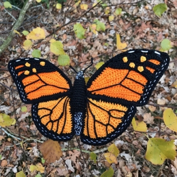 Monarch butterfly amigurumi pattern by MieksCreaties