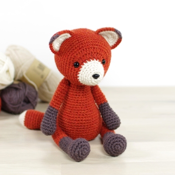 Red Fox amigurumi pattern by Kristi Tullus