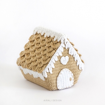 Gingerbread House amigurumi pattern by airali design