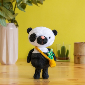 Paci the Panda amigurumi pattern by airali design