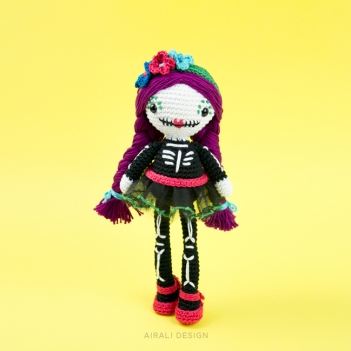 Sugar Skull Doll amigurumi pattern by airali design