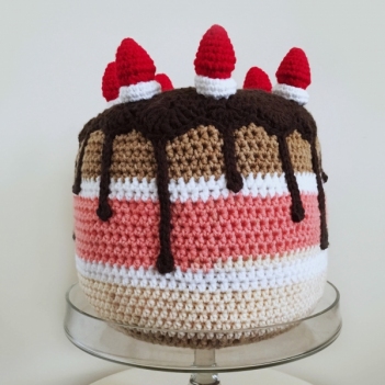 Cake Pillow amigurumi pattern by Diceberry Designs