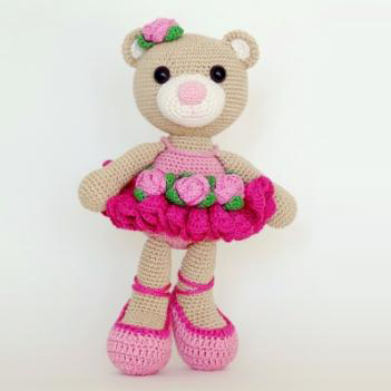 Bibi the Ballerina Bear amigurumi pattern by Smartapple Creations