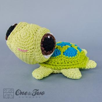 Bob the turtle amigurumi pattern by One and Two Company