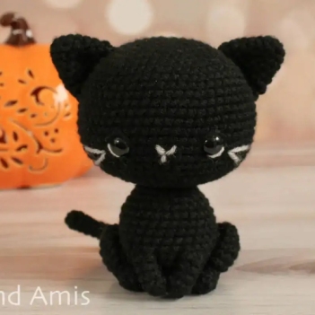 Cupcake the Kitty amigurumi pattern