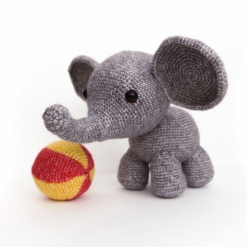 Oscar the Elephant amigurumi pattern