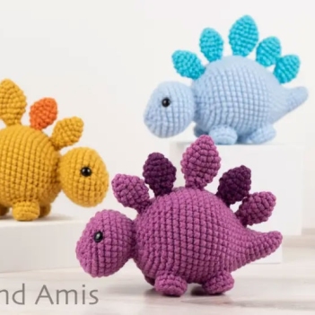 Stegosaurus amigurumi pattern