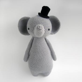 Tall Elephant with Hat amigurumi pattern by Little Bear Crochet