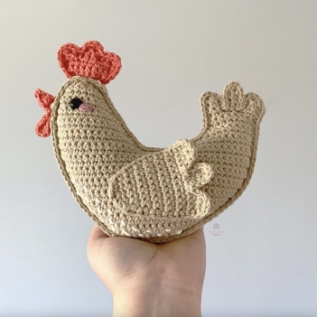 cheeky chicken amigurumi pattern