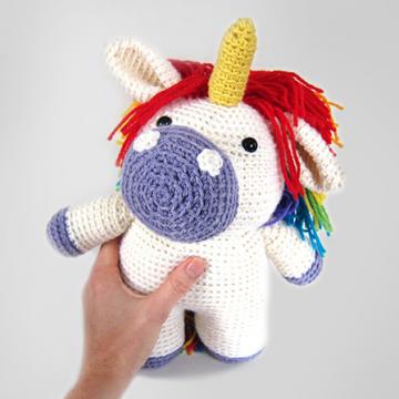 Flavia the Unicorn amigurumi pattern by FreshStitches