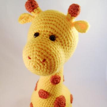 Gustav the Giraffe amigurumi pattern by Pii_Chii