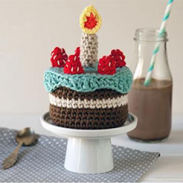1 year birthday cake amigurumi pattern