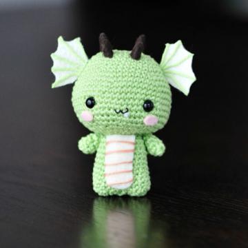 Little Green Dragon amigurumi pattern