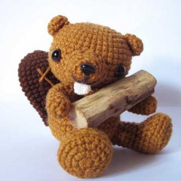 Mabelle the Beaver amigurumi pattern by Sweet N' Cute Creations