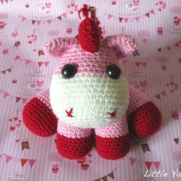 Pink Baby Unicorn amigurumi pattern