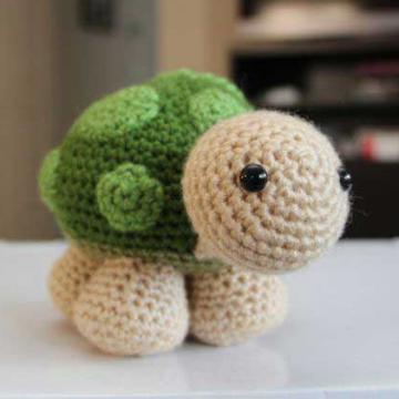 Sheldon the little turtle amigurumi pattern