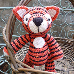 Tom the Tiger amigurumi by Janine Holmes at Moji-Moji Design